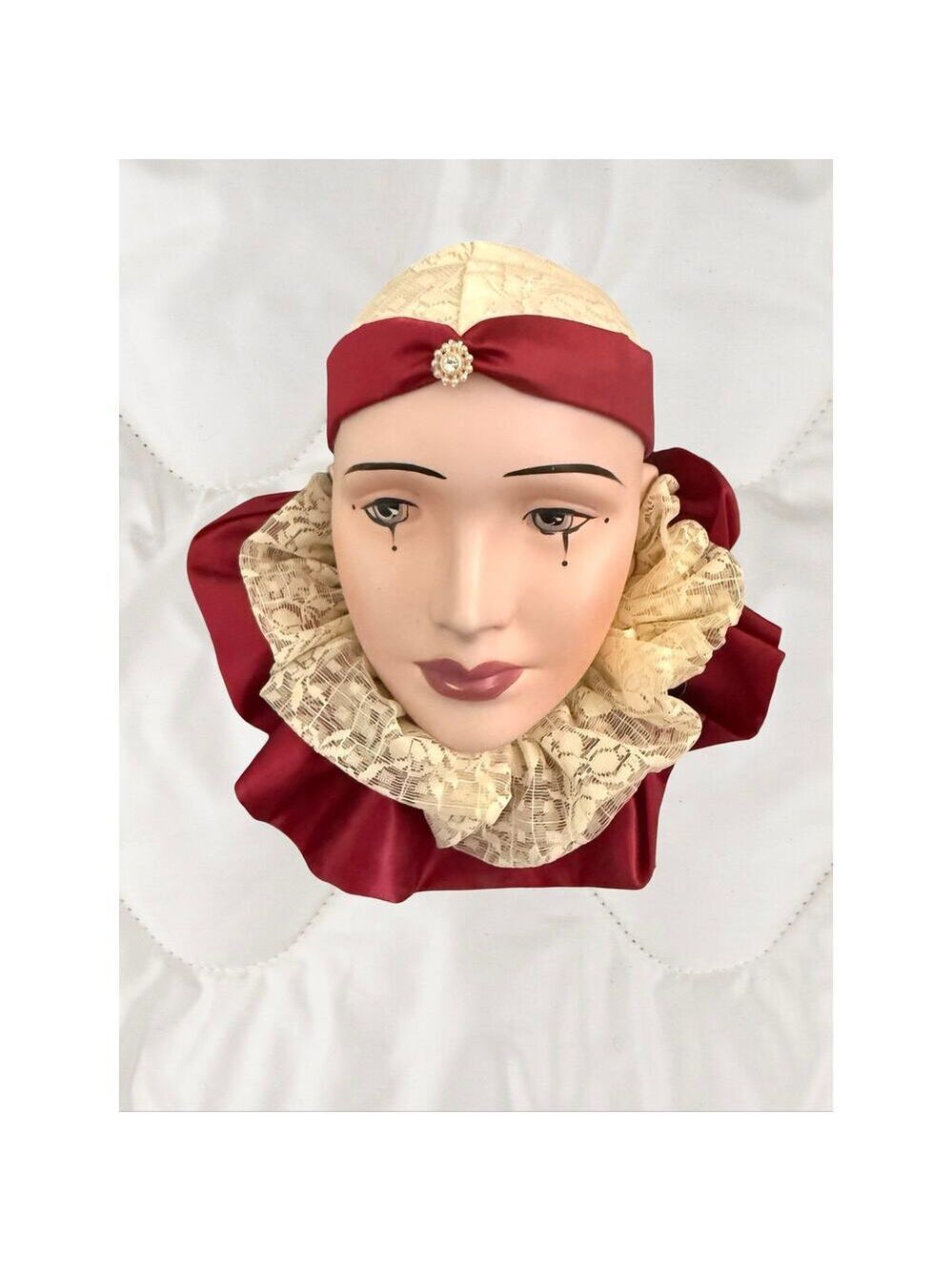 Vintage Mardi Gras Porcelain Hand painted Wall Hanging Mask Lace Hat & Collar